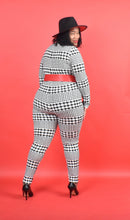 Load image into Gallery viewer, TNT BLACK &amp; WHITE PRINT JUMPER