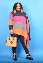 Load image into Gallery viewer, TNT NAVY COLOR  BLOCK HIGH LOW SWEATER